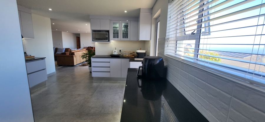 3 Bedroom Property for Sale in Dana Bay Western Cape